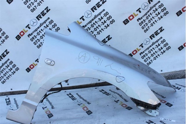 Переднє праве крило 60211SNBJ00ZZ HONDA