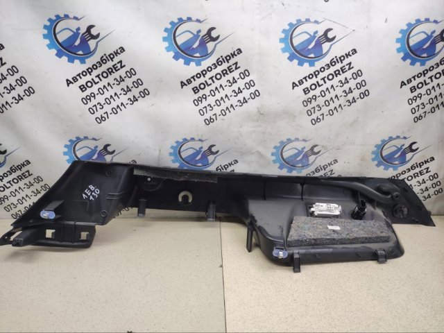 Скло заднє праве 62011AG000 SUBARU