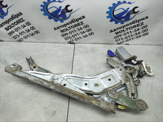Моторчик склопідйомника двері задніх, правих 63113FC100 SUBARU