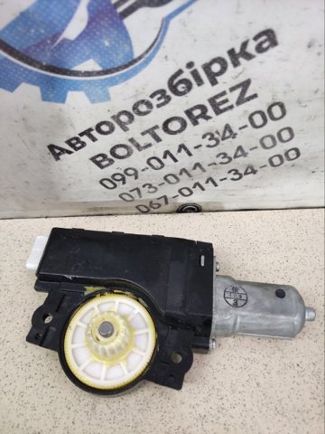 Двигун приводу люка 6326048061 TOYOTA