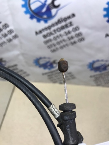 Трос відкриття капота 65621EB305 NISSAN