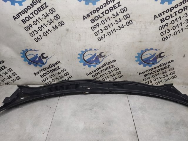 Решітка склоочисників, права 66862CG00A NISSAN