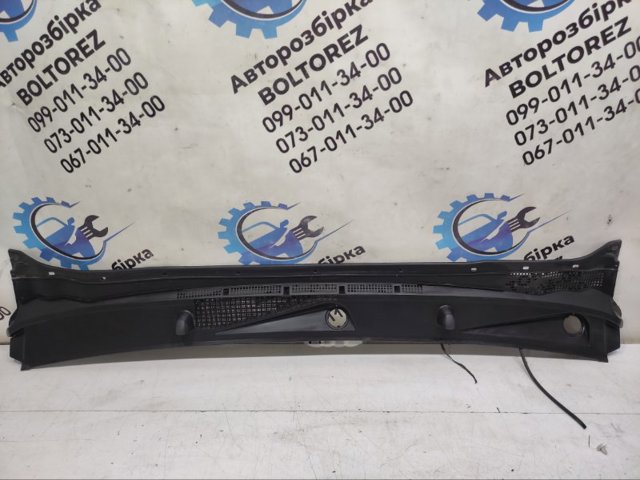 Водостік лобового скла, жабо 66862EB300 NISSAN