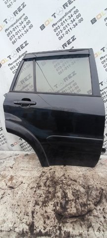 Двері пасажирські задні праві 6700342040 TOYOTA