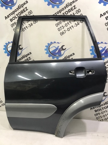 Двері задні, ліві 6700442040 TOYOTA