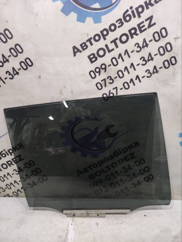 Скло задньої двері правої 6810342130 TOYOTA