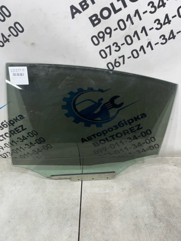 Скло заднє ліве 6810405140 TOYOTA