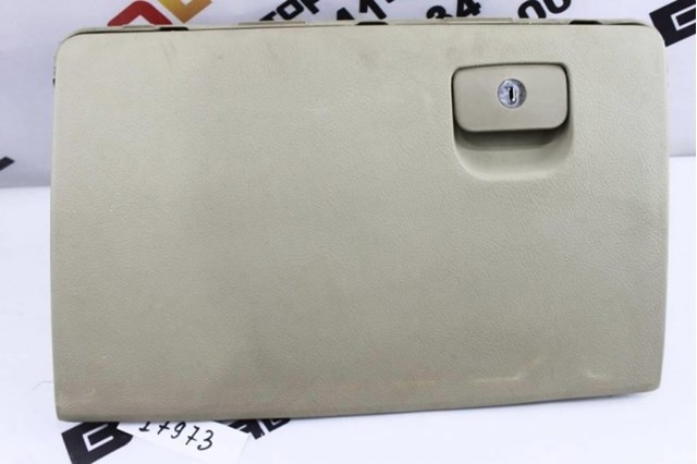 Скло-кватирка двері, задній, правій 6812306220 TOYOTA
