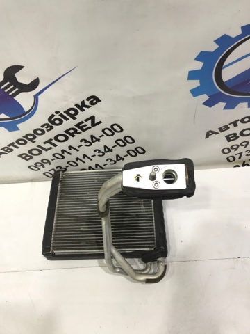 Випарник 68223040AA CHRYSLER