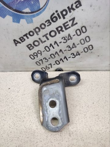 Петля передніх дверей, правою 6871033031 TOYOTA