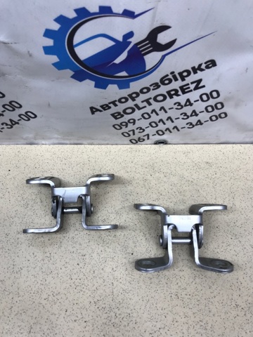 Кріплення кришки багажника 6880142040 TOYOTA