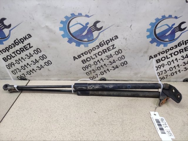 Амортизатор багажника правий 6896002081 TOYOTA