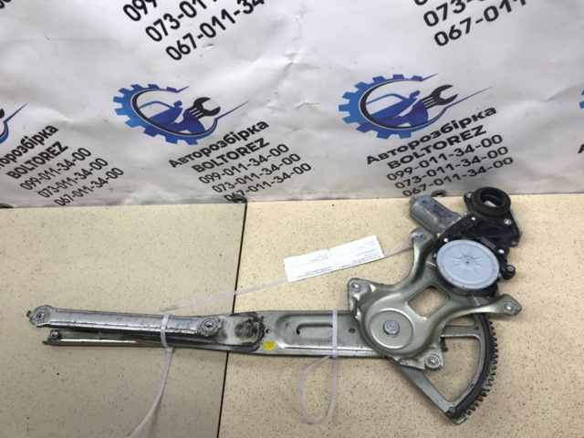 Механізм стеклопідйомника дверей передніх, лівих 6980252080 TOYOTA