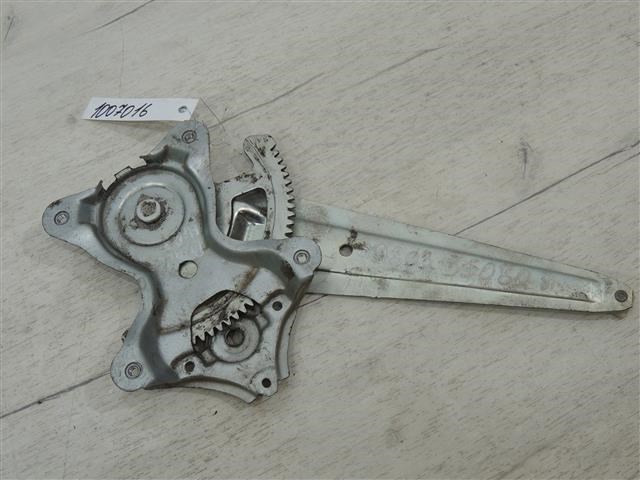 Механізм стеклопод'емника двері задньої, правої 6980335080 TOYOTA