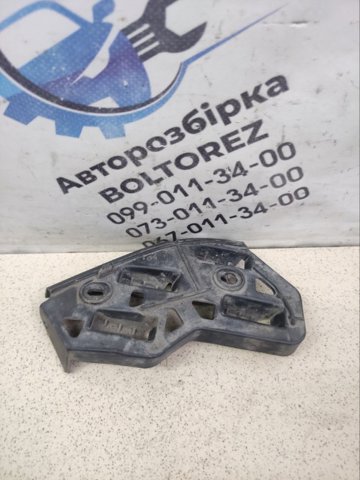 Лівий кронштейн переднього бампера 6Q0807183A VAG