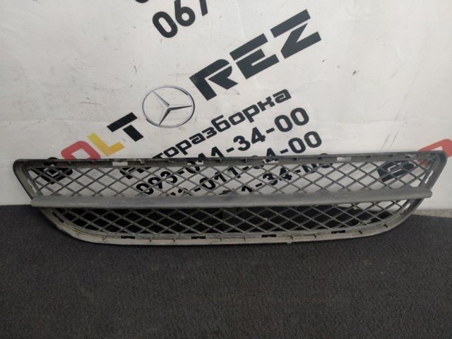 Решітка переднього бампера, центральна 7134074 BMW