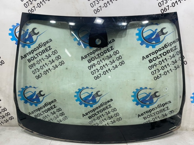 Переднє скло 727120041R RENAULT