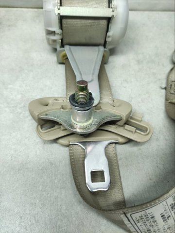 Пасок безпеки задній правий 7336048040A0 TOYOTA