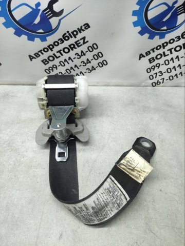 Пасок безпеки задній лівий 7337042110B2 TOYOTA