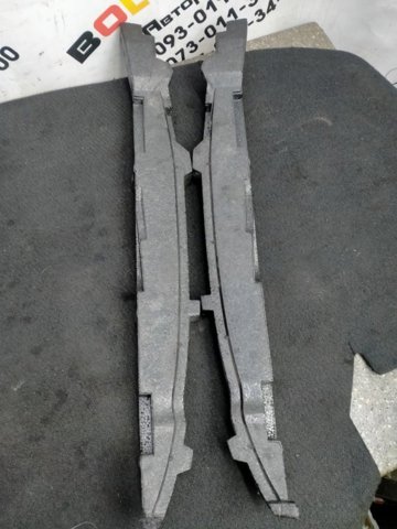 Ущільнювач крила 74105SWAA00 HONDA
