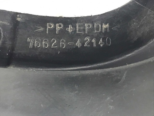 Бризговик задній, лівий 7662642140 TOYOTA