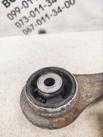 Опора двигуна задня 7700800522 RENAULT