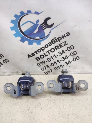 Петля задніх правих дверей 7701206970 RENAULT