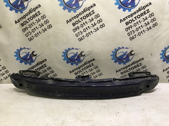 Шина бампера переднього Renault Laguna II