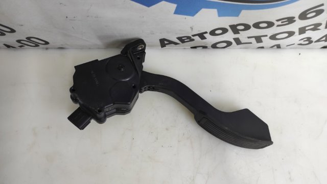 Педаль акселератора 7811042010 TOYOTA