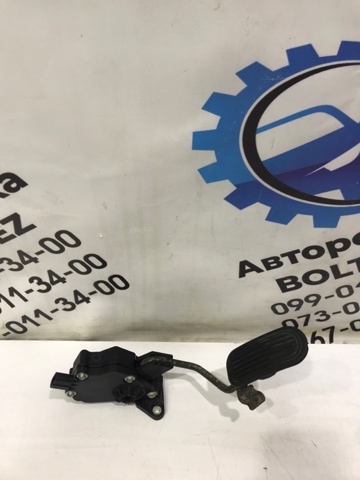 Педаль акселератора 7811053030 TOYOTA