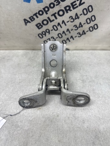 Петля передніх дверей права 793202B020 HYUNDAI