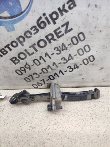 Обмежувач відкриття дверей, передній правий 793902H000 HYUNDAI