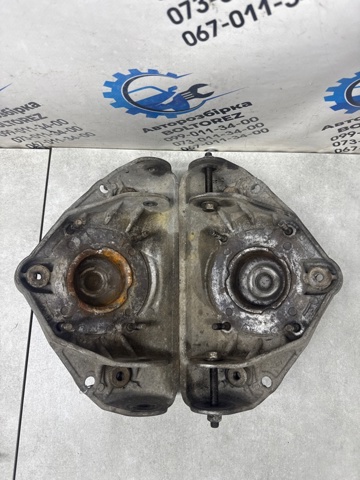 Кріплення переднього амортизатора 7L0412391E VAG