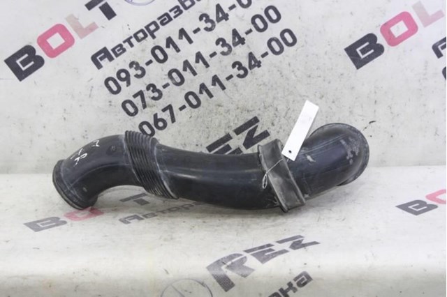Патрубок повітряний, вхід повітряного фільтра 7L6129752B VAG