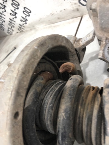 Пружина підвіски задня 7L6511115K VAG