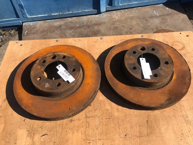 Гальмо дискове переднє 7L6615302N VAG