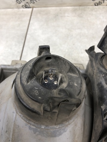 Фара основна права 8113035340 TOYOTA