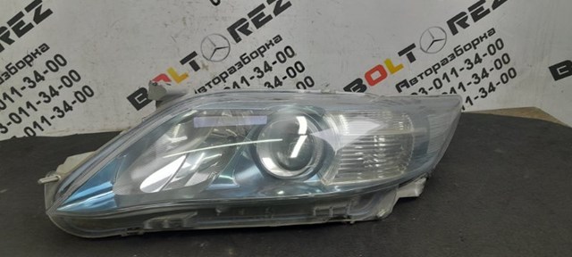 Блок фара ліва 8117033610 TOYOTA