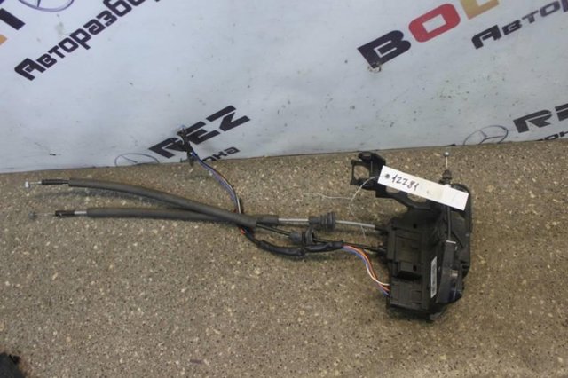 Замок водійських дверей 813102B030 HYUNDAI