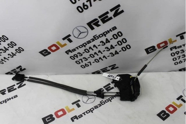 Замок водійських дверей 813103S000 HYUNDAI