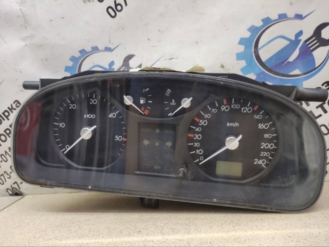 Щиток приладів додатковий 8200291332 RENAULT