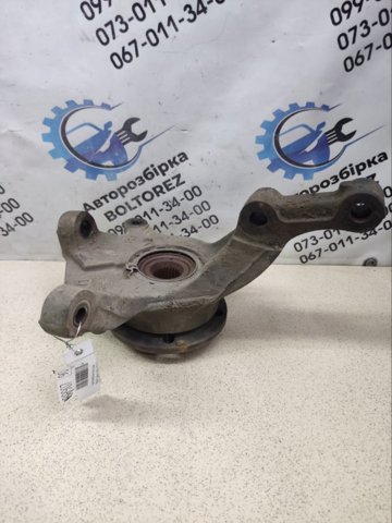 Вісь передня і поворотні кулаки 8200322078 RENAULT