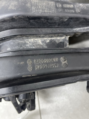 Колектор впускний 8200880099 RENAULT