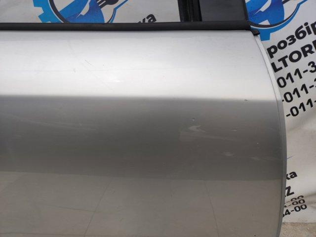 Двері задні в зборі 821004555R RENAULT