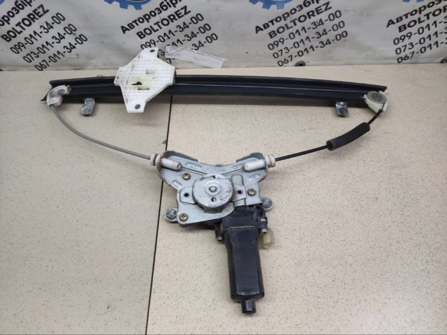 Склопідйомник передньої правої двері 82404H1000 HYUNDAI