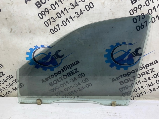 Скло водійських дверей 8241126000 HYUNDAI