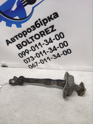 Обмежувач відкриття дверей, задній правий 82430CG000 NISSAN