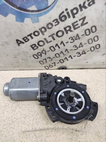Мотор склопідйомника водійських дверей 824502H000 HYUNDAI