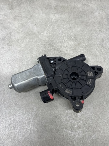 Двигун склопідіймача двері передньої, правої 82460C1000 HYUNDAI