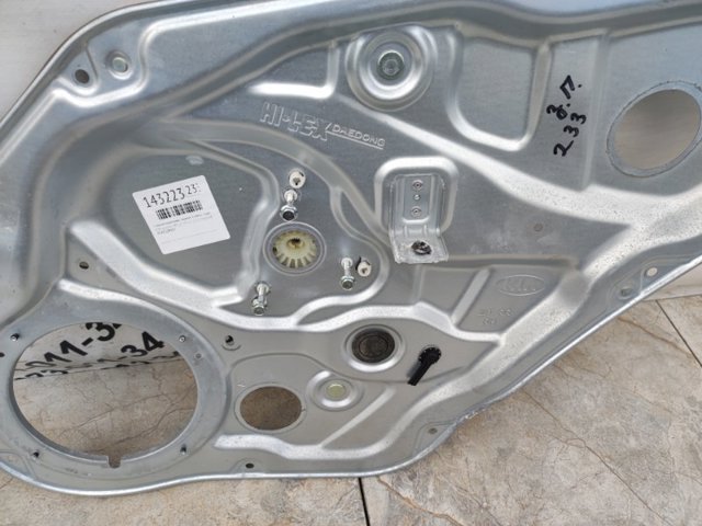 Механізм склопідйомника двері задньої, правої 834022P000 HYUNDAI